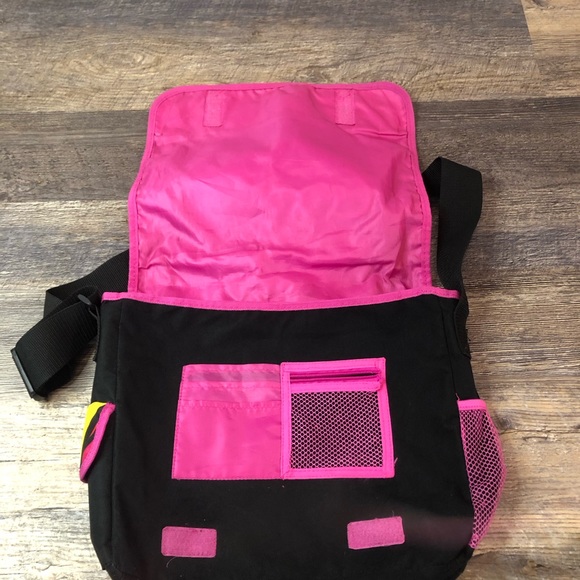 Hello Kitty Messenger Bag black and pink used condition.  Missing zipper piece - Picture 5 of 9